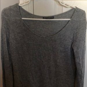 Light Long sleeve sweater